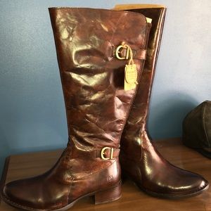 NWT Born Riding Boot (wide shaft)